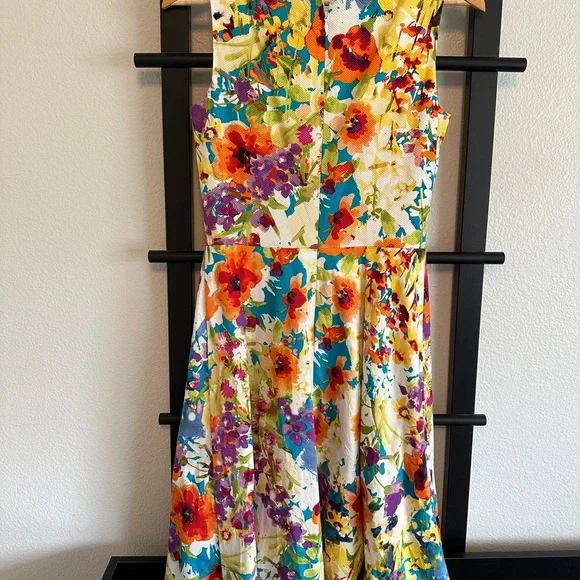 Floral Sleeveless Dress - Picture 4 of 7